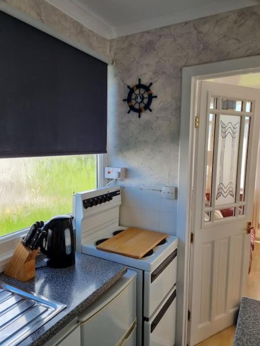 Charming 2 Bedroom Holiday Chalet Уитернси Экстерьер фото